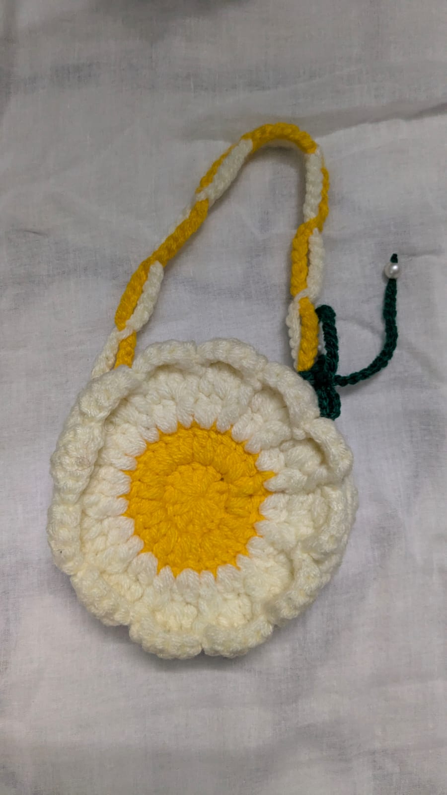 Daisy Round Crossbody Bag